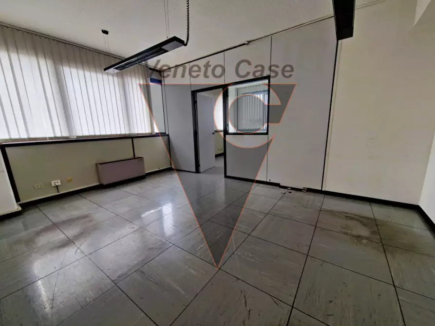 Immagine 14 di Ufficio in vendita  in Via lisbona 10 a Padova