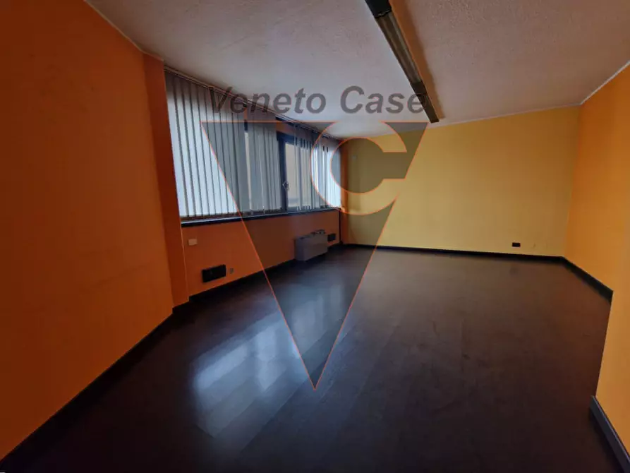 Immagine 17 di Ufficio in vendita  in Via lisbona 10 a Padova