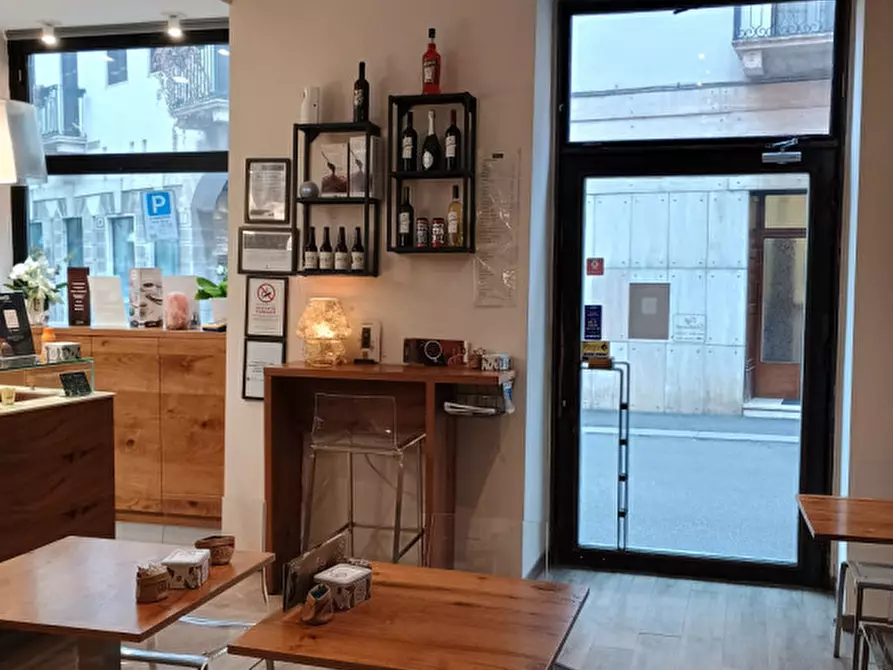 Immagine 5 di Attività commerciale in vendita  in Contra' Ponte San Paolo a Vicenza