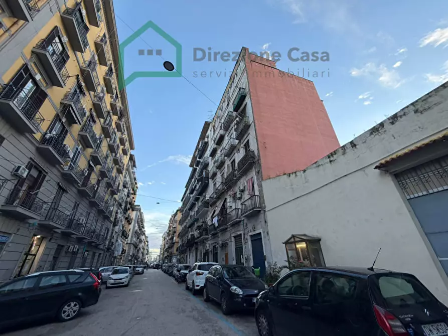 Immagine 10 di Appartamento in vendita  in ADIACENTE CORSO NOVARA a Napoli