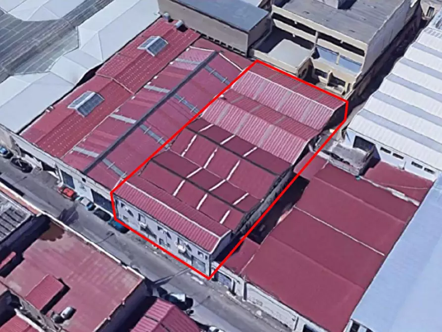 Immagine 1 di Capannone industriale in vendita  in Via Croce Rossa, 19-21, 98124 Messina ME, Italia a Messina