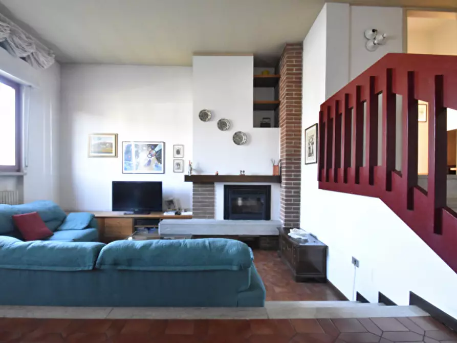 Immagine 12 di Villa in vendita  in Via Magenta 1 a Bussolengo