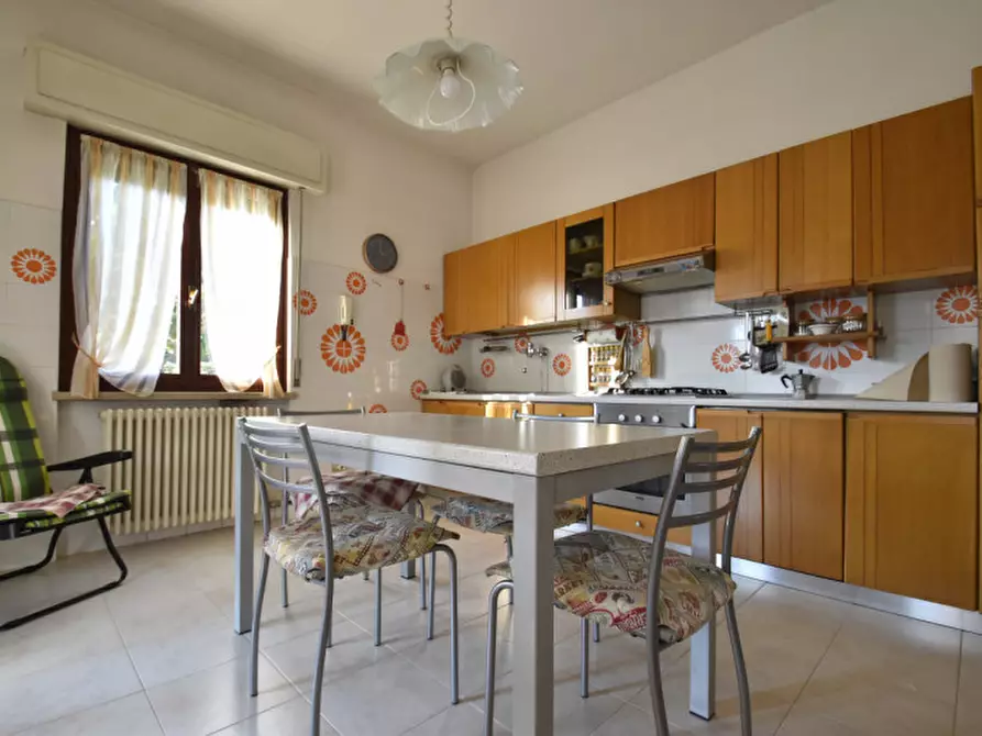 Immagine 19 di Villa in vendita  in Via Magenta 1 a Bussolengo