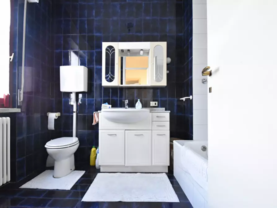 Immagine 25 di Villa in vendita  in Via Magenta 1 a Bussolengo