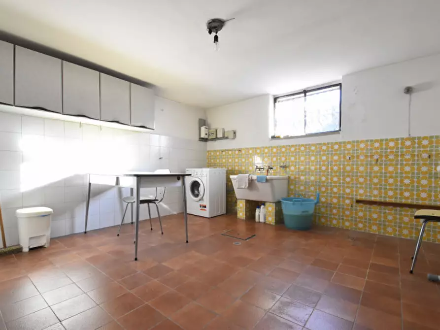 Immagine 40 di Villa in vendita  in Via Magenta 1 a Bussolengo