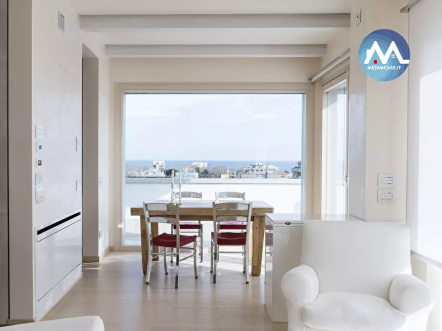 Immagine 10 di Appartamento in vendita  in via postumo a Pesaro