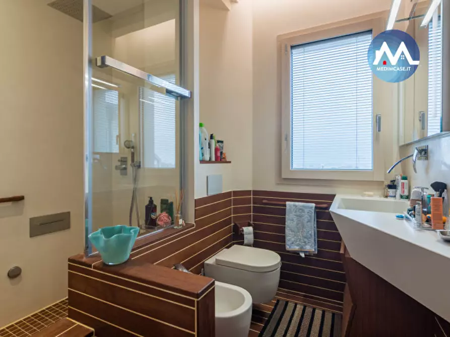 Immagine 15 di Appartamento in vendita  in via postumo a Pesaro