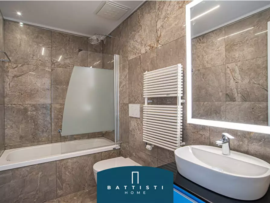 Immagine 17 di Appartamento in affitto  in Via Aniene a Roma