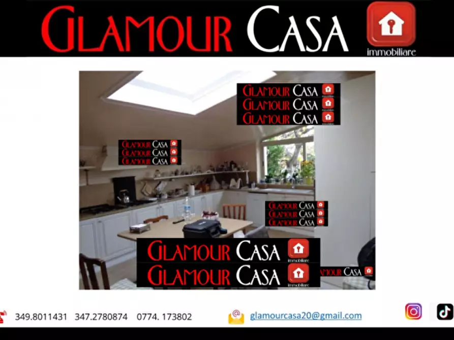 Immagine 2 di Villa in vendita  in Via Gennaro Maffettone a Fiumicino