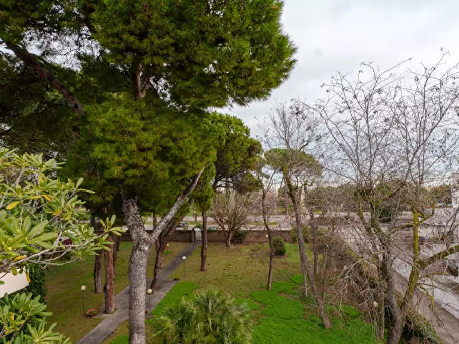 Immagine 3 di Appartamento in vendita  in Viale della Riviera a Pescara