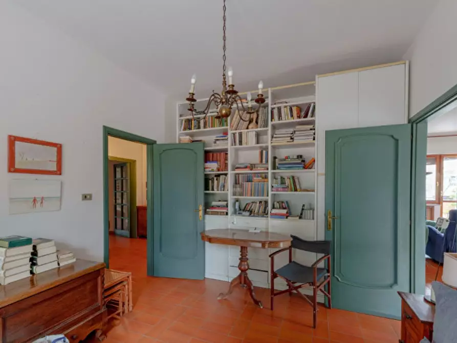 Immagine 20 di Appartamento in vendita  in Viale della Riviera a Pescara