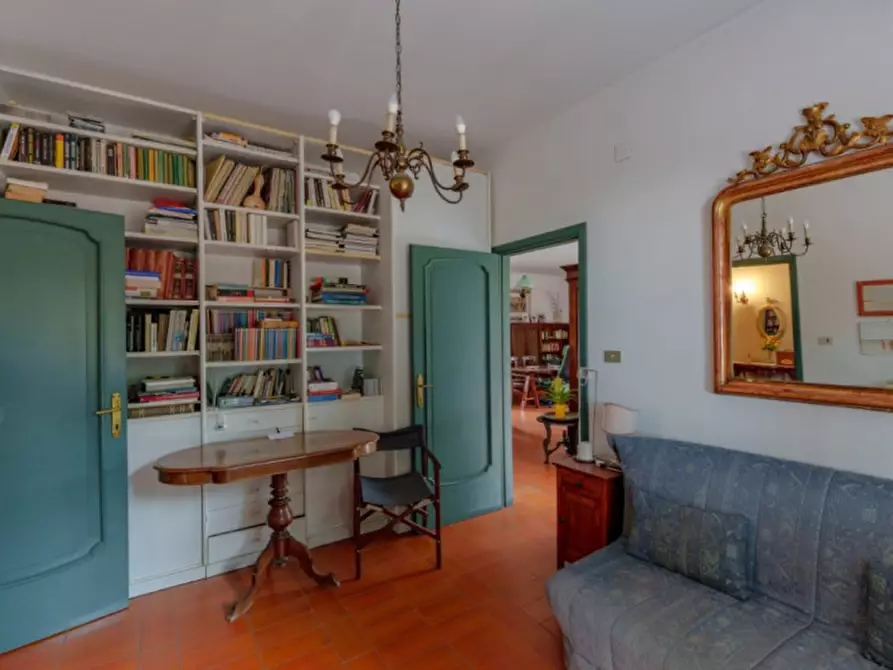 Immagine 21 di Appartamento in vendita  in Viale della Riviera a Pescara