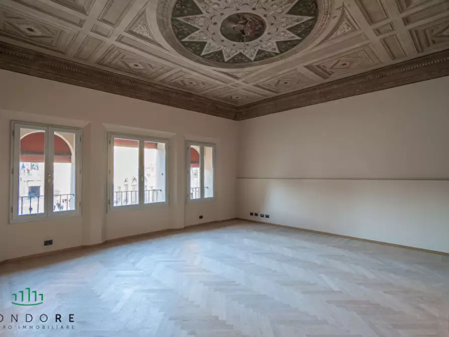 Immagine 13 di Appartamento in vendita  in via Pescherie Vecchie a Bologna