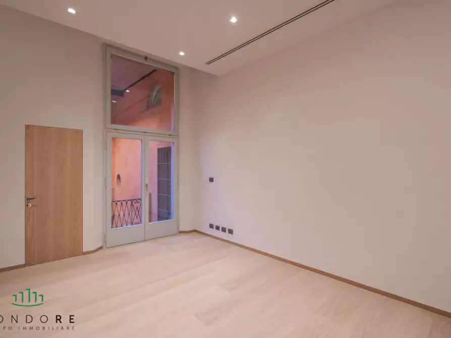 Immagine 21 di Appartamento in vendita  in via Pescherie Vecchie a Bologna