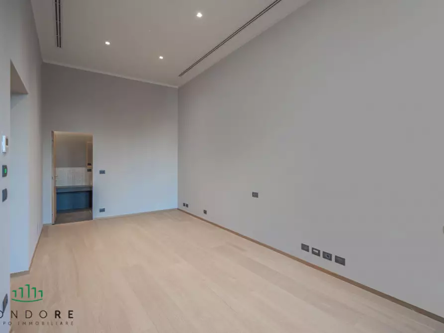 Immagine 14 di Appartamento in affitto  in via Pescherie Vecchie a Bologna