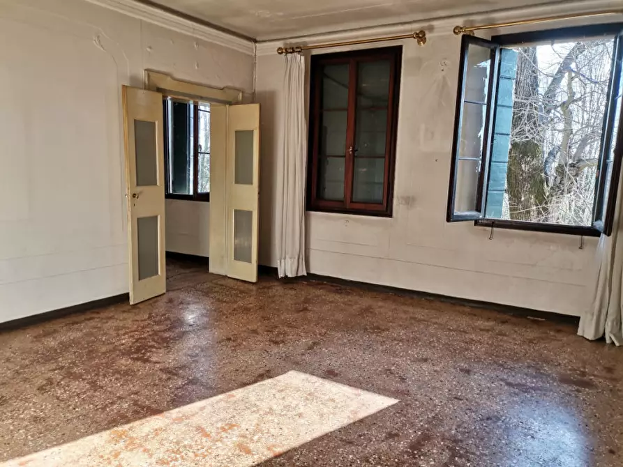 Immagine 17 di Villa in vendita  in via Papa Giovanni XXIII a Mira