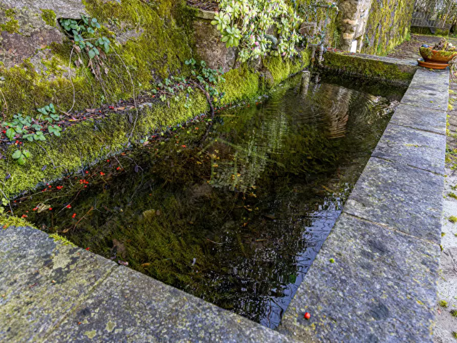 Immagine 17 di Villa in vendita  a Como