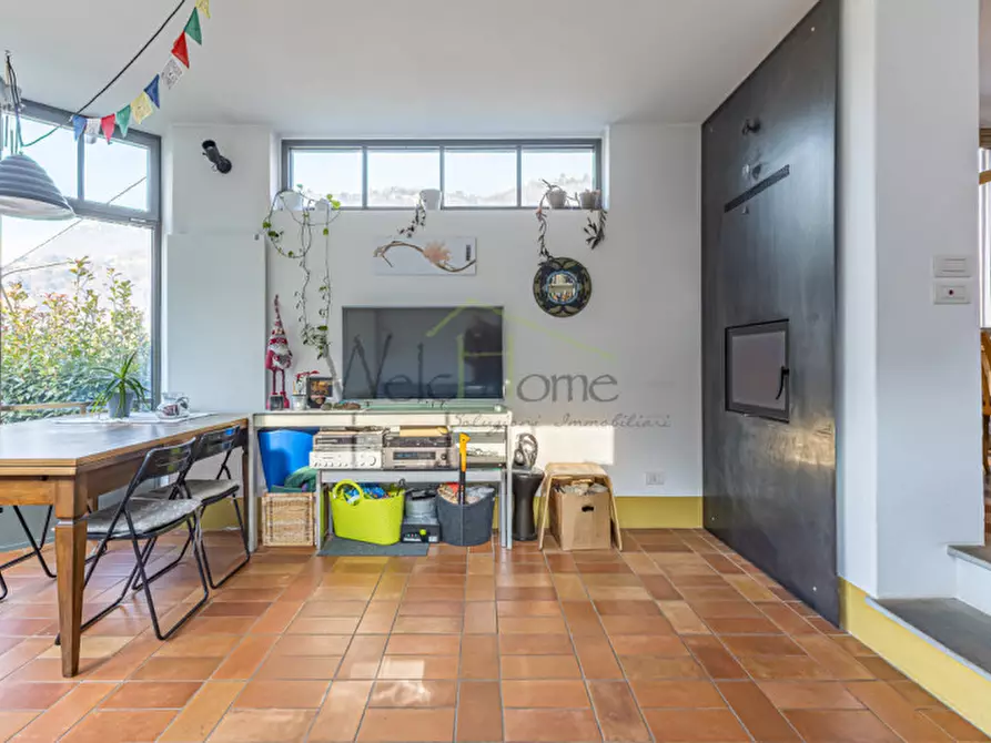 Immagine 25 di Villa in vendita  a Como