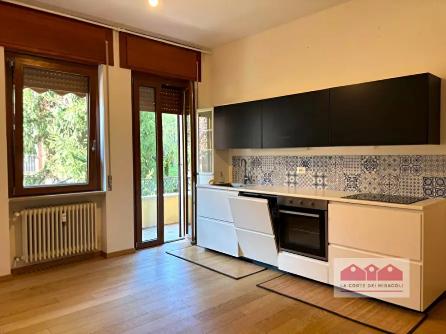 Immagine 1 di Appartamento in vendita  in Viale Riviera Berica a Vicenza