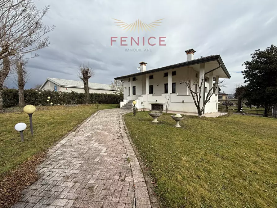 Immagine 3 di Casa indipendente in vendita  in Via Papa Luciani 5 a Sernaglia Della Battaglia