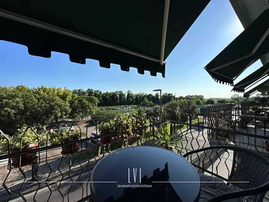 Immagine 1 di Appartamento in vendita  in Via Amba Alagi a Jesolo