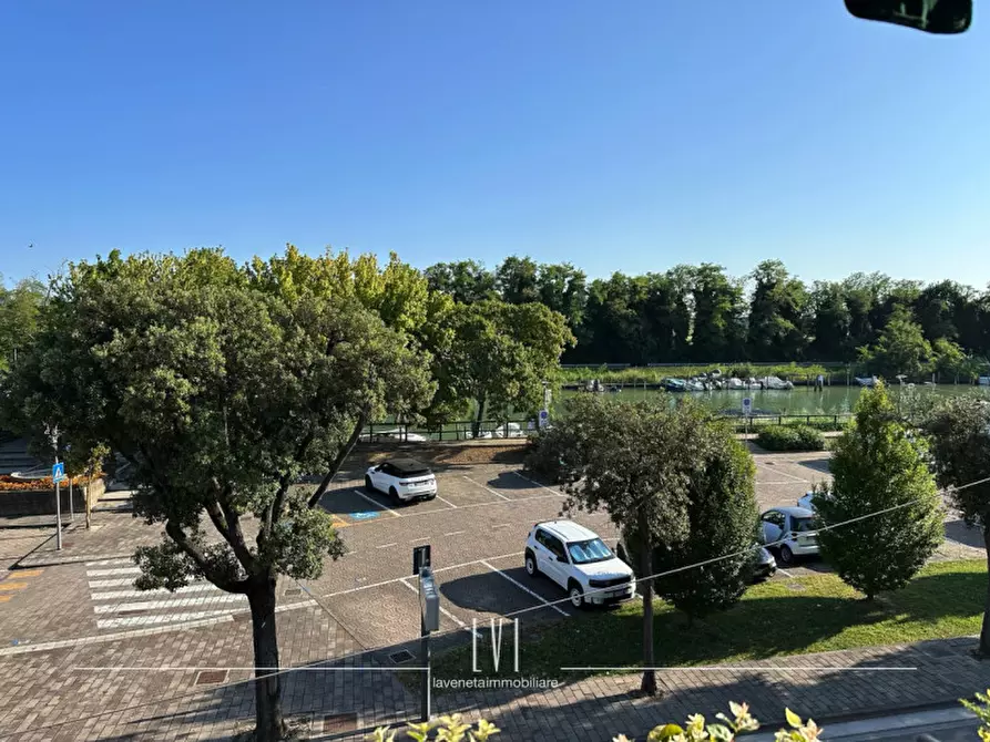 Immagine 5 di Appartamento in vendita  in Via Amba Alagi a Jesolo