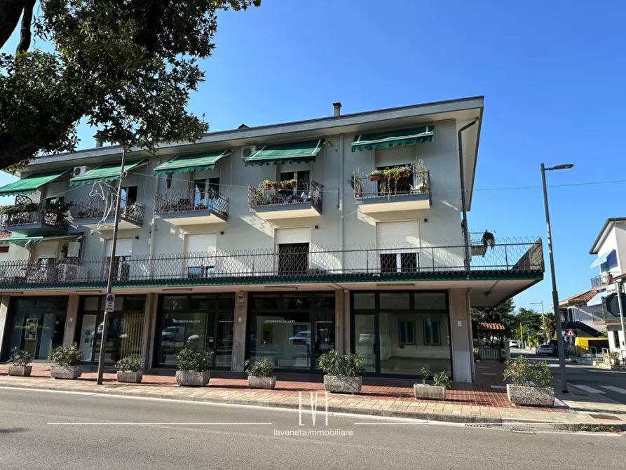 Immagine 12 di Appartamento in vendita  in Via Amba Alagi a Jesolo