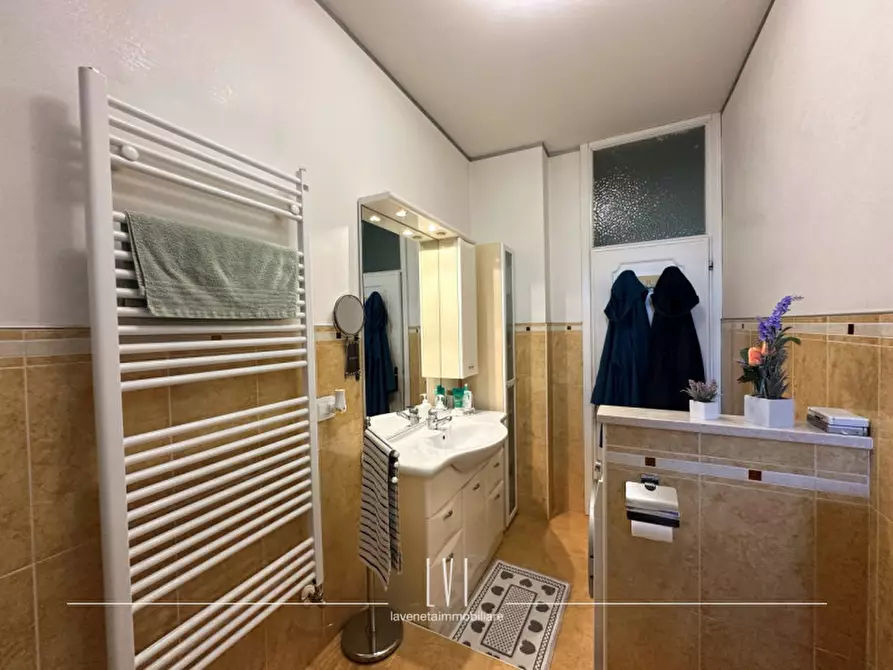 Immagine 22 di Appartamento in vendita  in Via Amba Alagi a Jesolo