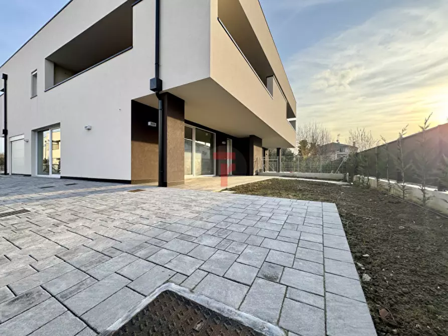 Immagine 2 di Casa bifamiliare in vendita  in via scapacchiò a Selvazzano Dentro