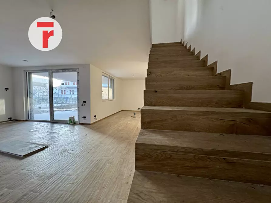 Immagine 3 di Casa bifamiliare in vendita  in via scapacchiò a Selvazzano Dentro