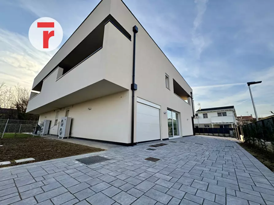 Immagine 34 di Casa bifamiliare in vendita  in via scapacchiò a Selvazzano Dentro