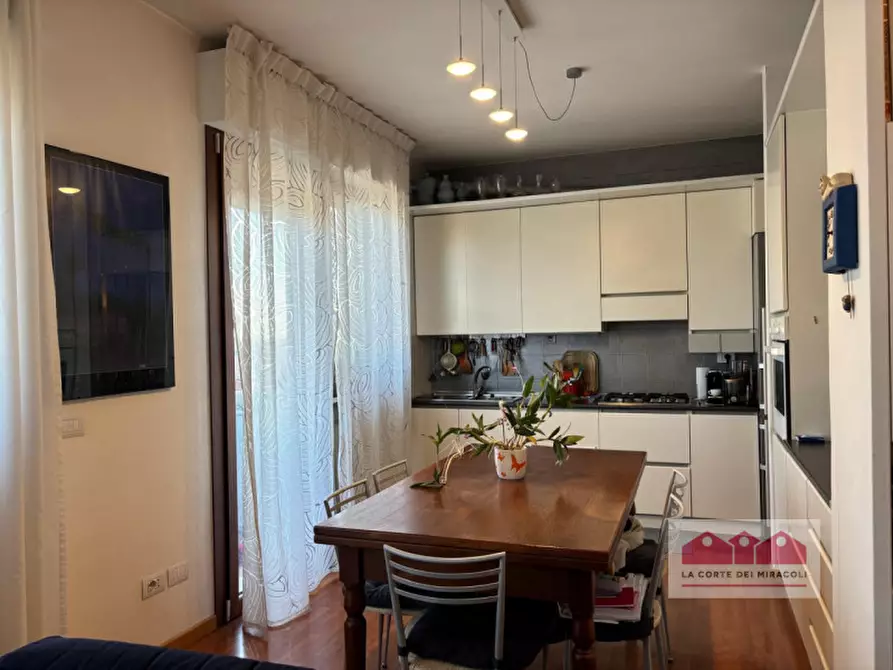 Immagine 5 di Appartamento in vendita  in Via Claudio Monteverdi a Costabissara