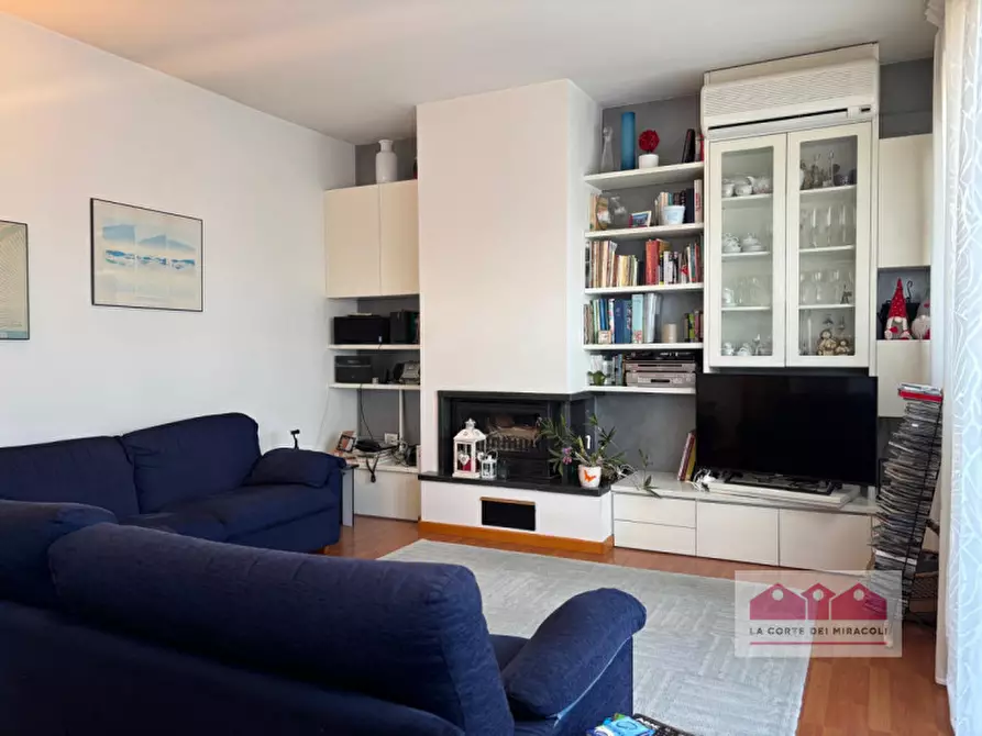 Immagine 10 di Appartamento in vendita  in Via Claudio Monteverdi a Costabissara