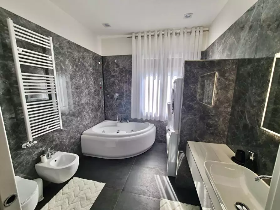 Immagine 12 di Appartamento in affitto  in Via Vittorio Alfieri a Quinto Vicentino