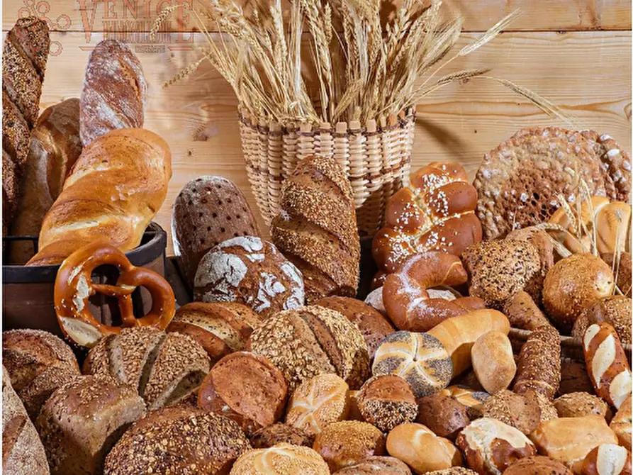 Immagine 3 di Attività commerciale in vendita  a Venezia