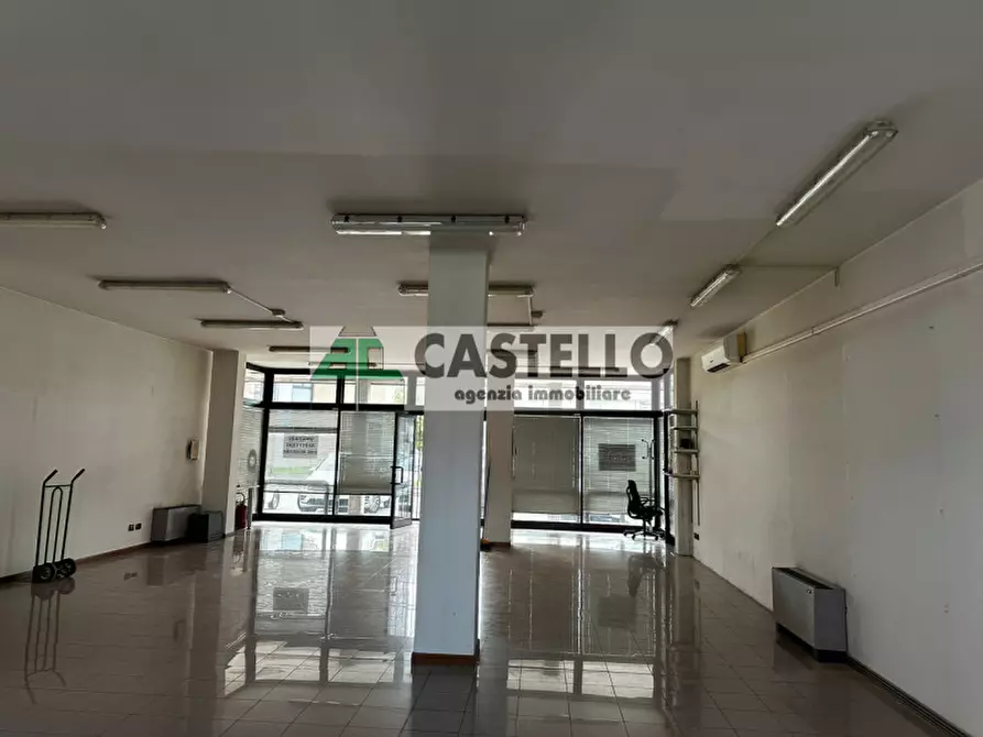Immagine 11 di Negozio in affitto  in Viale della Rimembranza 35 a Limena