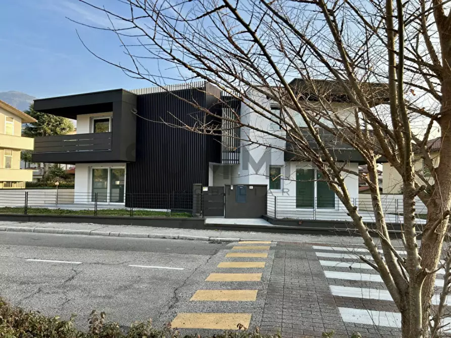 Immagine 2 di Casa bifamiliare in vendita  in VIA DELLA POTARA a Schio