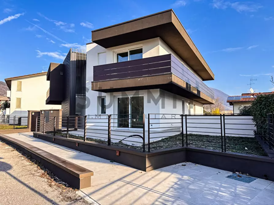 Immagine 3 di Casa bifamiliare in vendita  in VIA DELLA POTARA a Schio