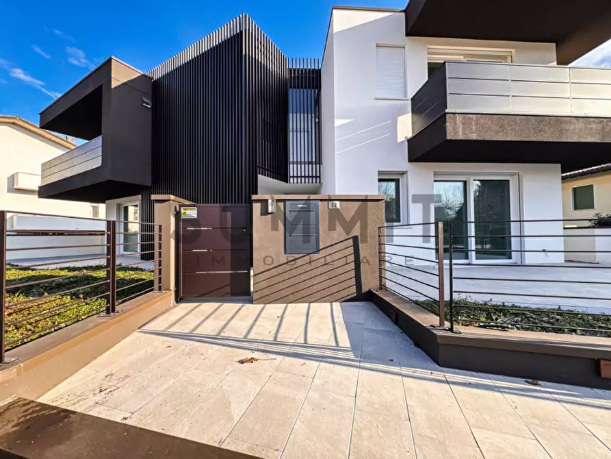 Immagine 6 di Casa bifamiliare in vendita  in VIA DELLA POTARA a Schio