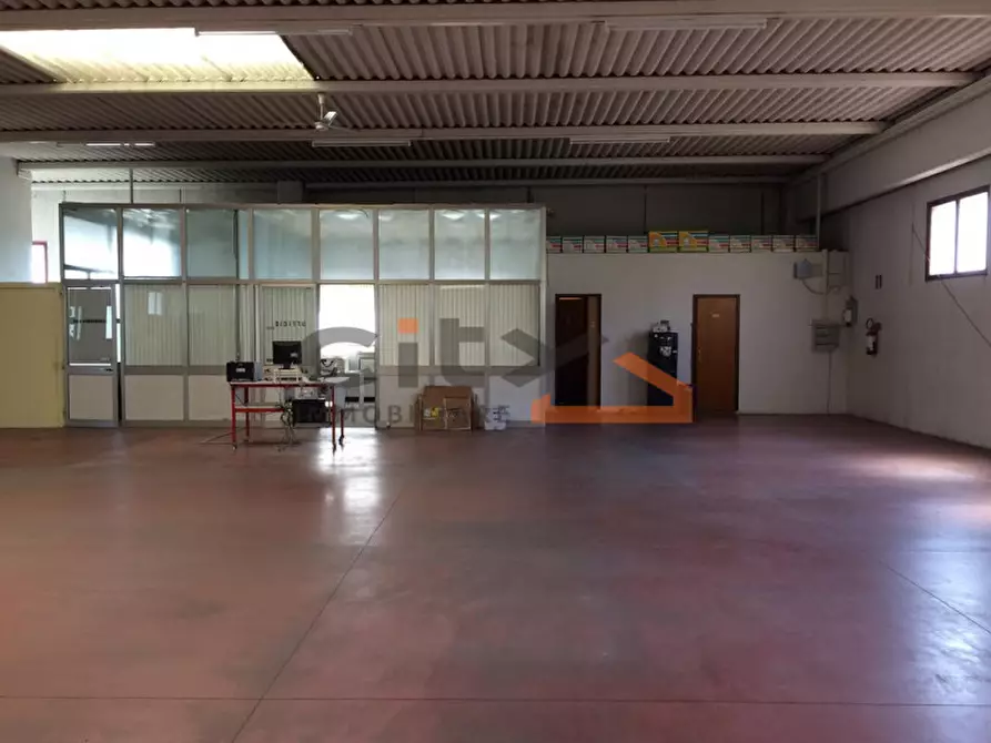 Immagine 3 di Capannone industriale in affitto  in Via Monte Pertica a Cassola