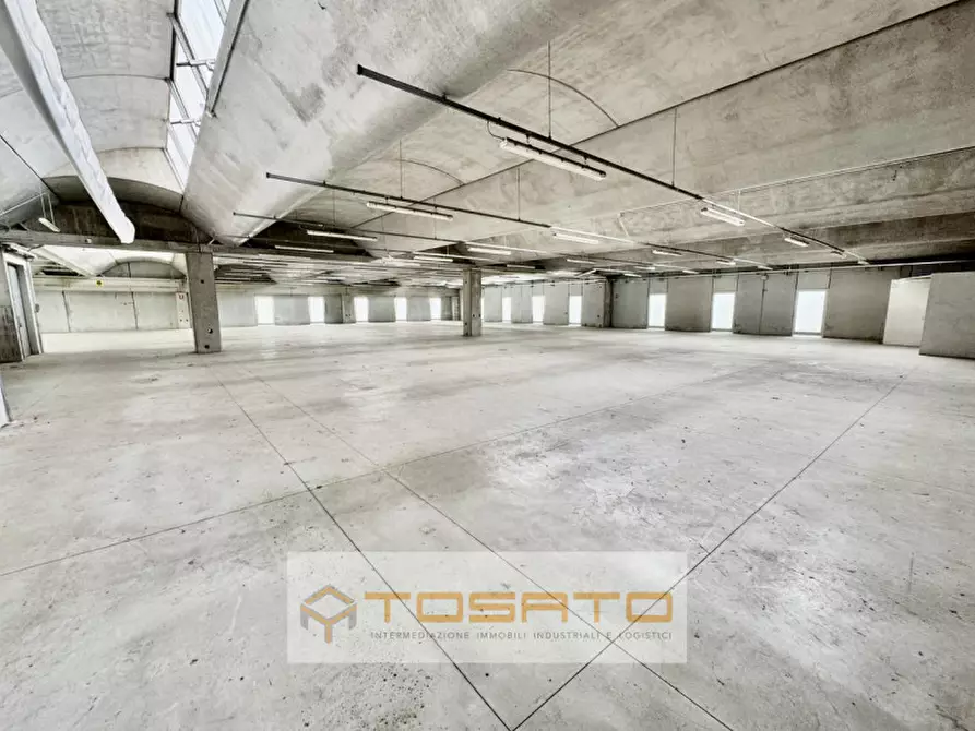 Immagine 1 di Capannone industriale in vendita  a Colognola Ai Colli