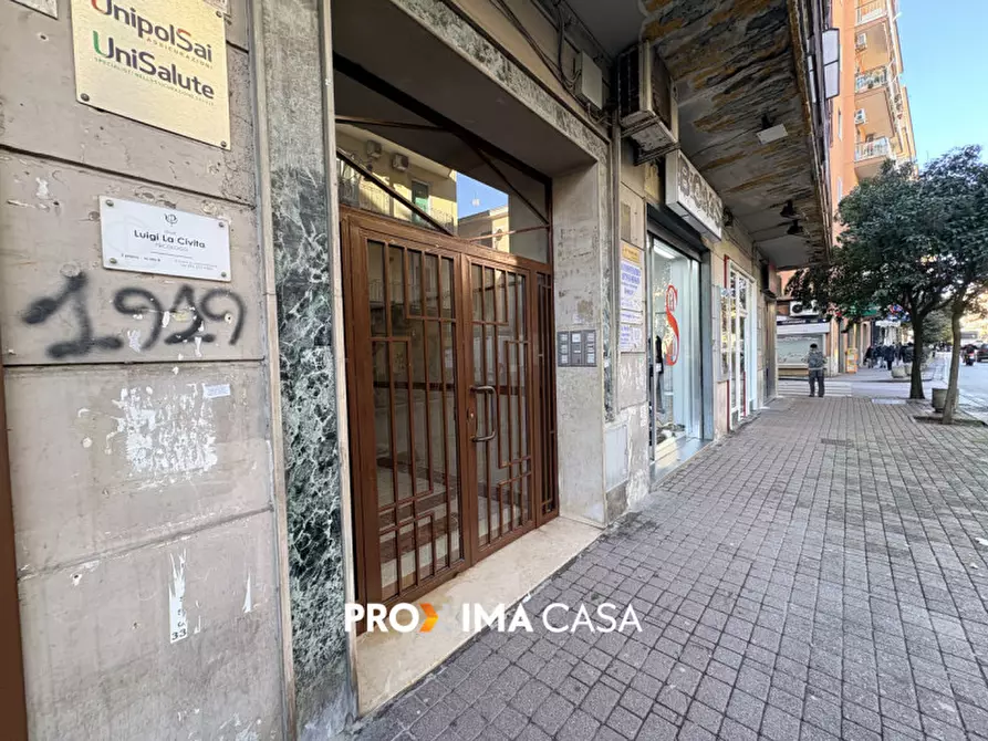 Immagine 32 di Appartamento in vendita  in Via Posidonia 212 a Salerno