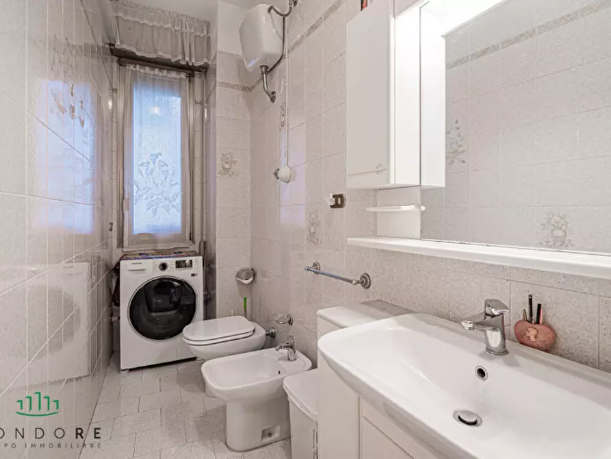 Immagine 23 di Appartamento in vendita  in Via Riva di Reno a Bologna