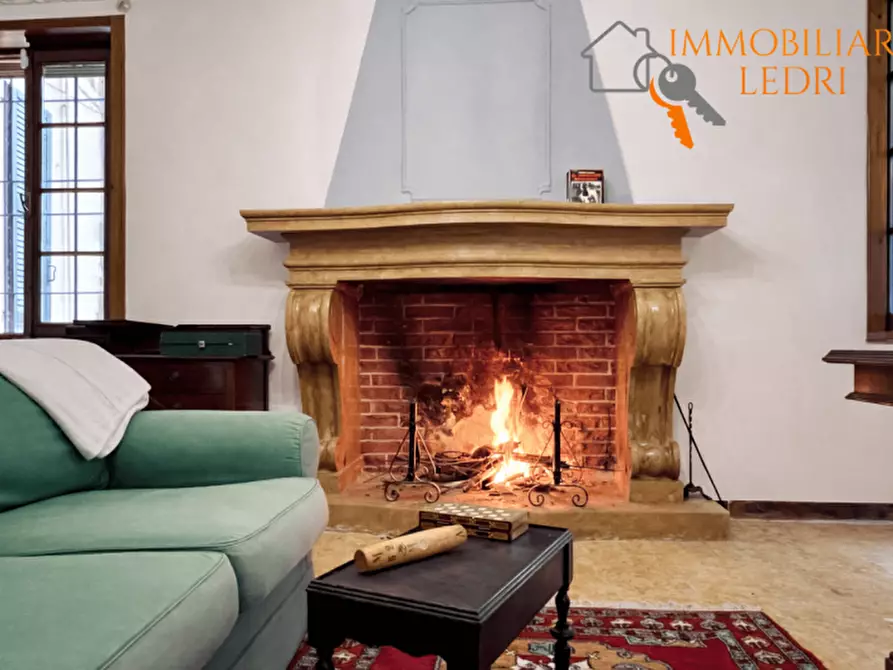 Immagine 4 di Villa in vendita  in via Mandella a Isola Rizza