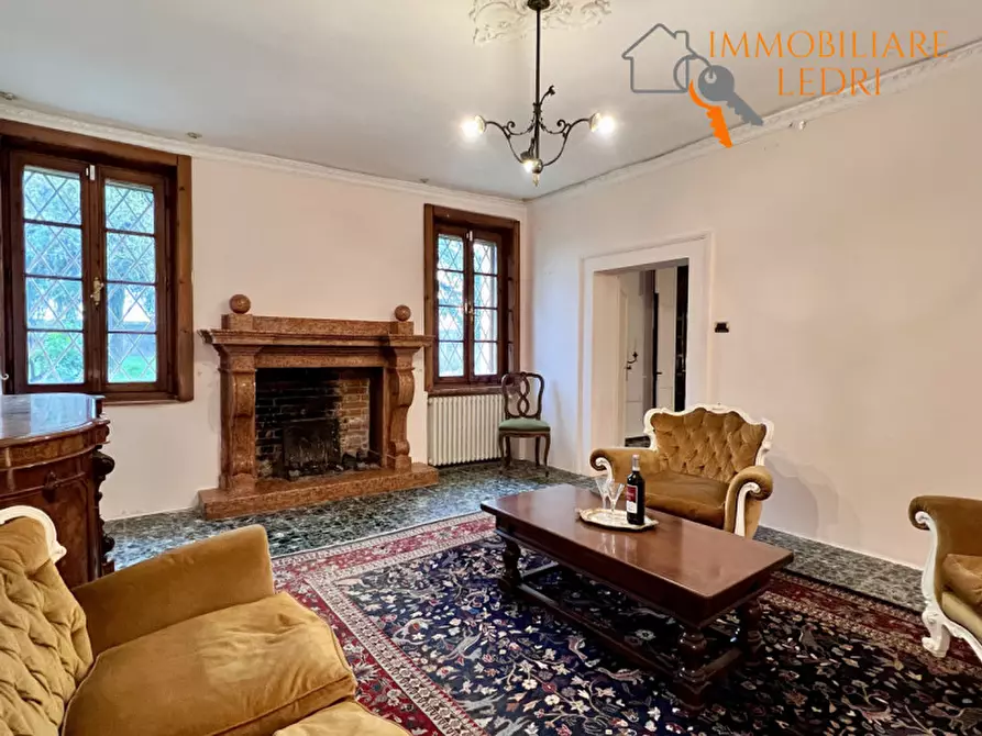 Immagine 5 di Villa in vendita  in via Mandella a Isola Rizza