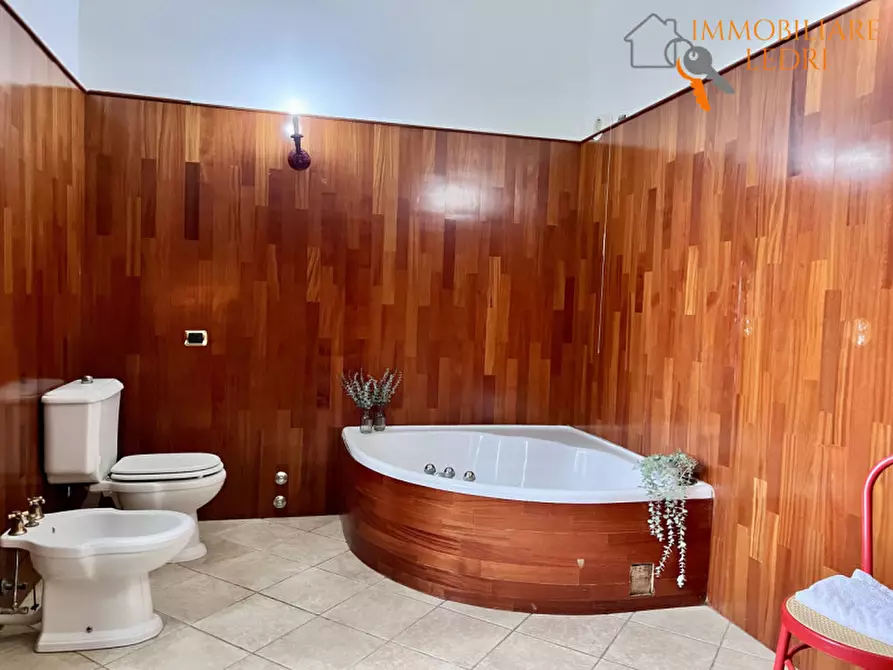 Immagine 33 di Villa in vendita  in via Mandella a Isola Rizza