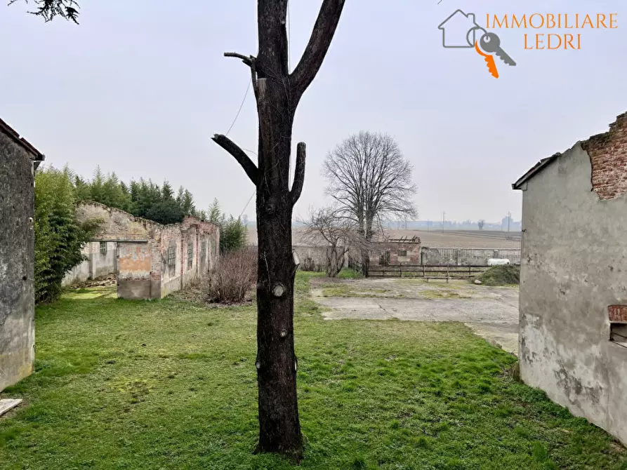 Immagine 35 di Villa in vendita  in via Mandella a Isola Rizza