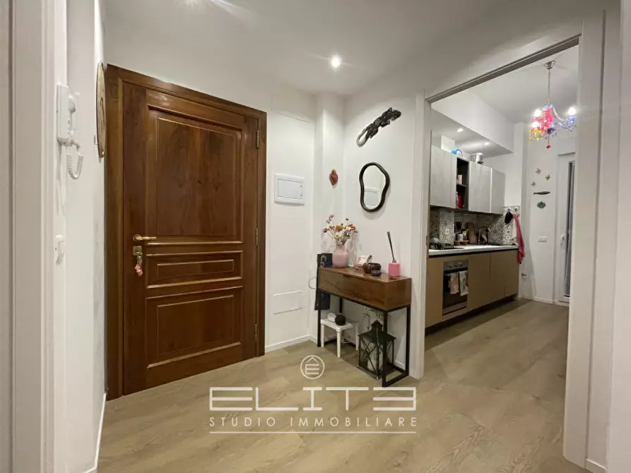 Immagine 5 di Appartamento in vendita  a Ancona