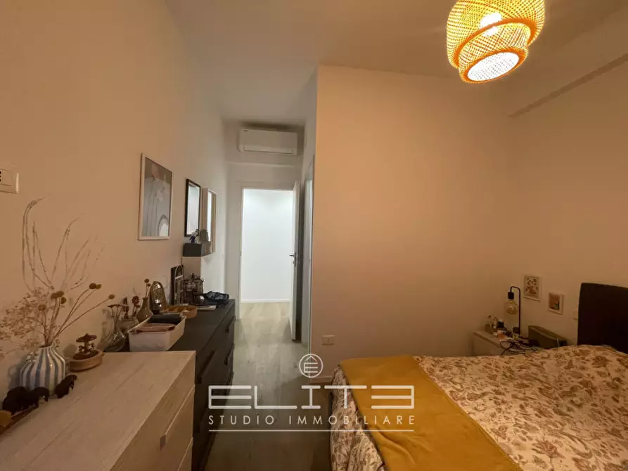 Immagine 10 di Appartamento in vendita  a Ancona