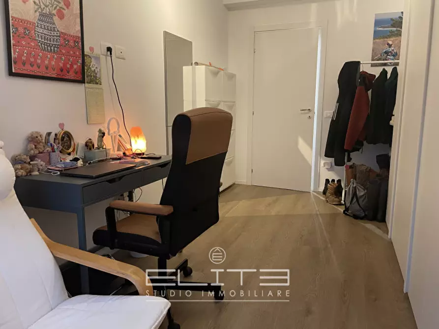 Immagine 12 di Appartamento in vendita  a Ancona